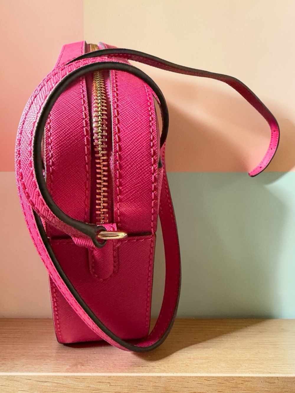 Michael Kors Hot Pink Saffiano Camera Crossbody with Gold Chain - Picture 6 of 12